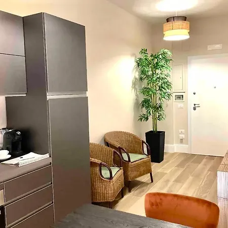 Les Di Adi Apt * 巴里